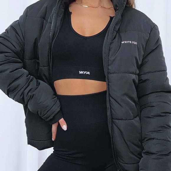 White fox | Not Giving In Puffer Jacket Black - Picture 2 of 6